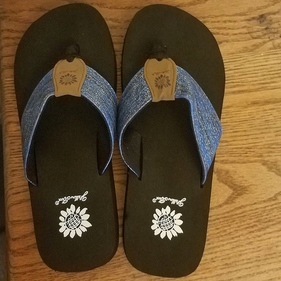 yellow box flip flops size 12